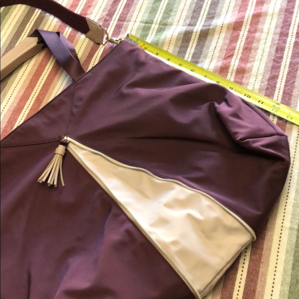 NWOT Stella & Dot Work Hard Play Hard in Burgundy